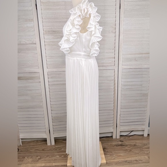 THE CLOTHING COMPANY Bridal Jumpsuit Pleated Wide Legs & Ruffle Sleeves White-L - Picture 4 of 6